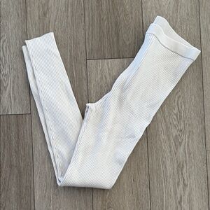 H&M women’s Cream Ribbed sweater Leggings tights NWT size large